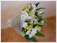 お悔やみ・お供え花01